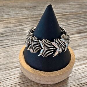 Vintage Coro Silver Tone Leaf Link Bracelet Signed Textured Mid Century